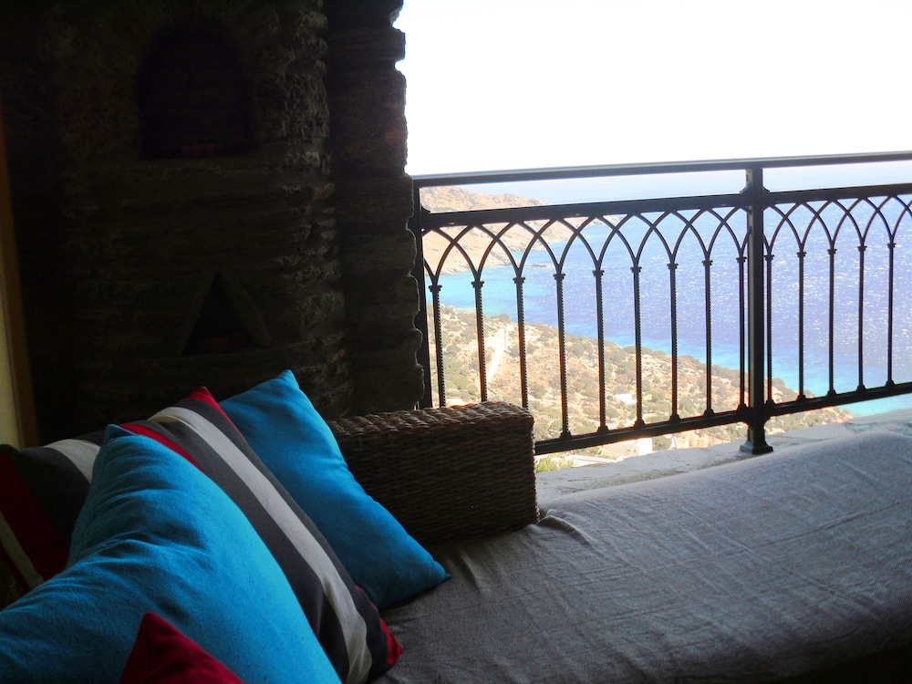 Aegean Castle Andros - Adults Only