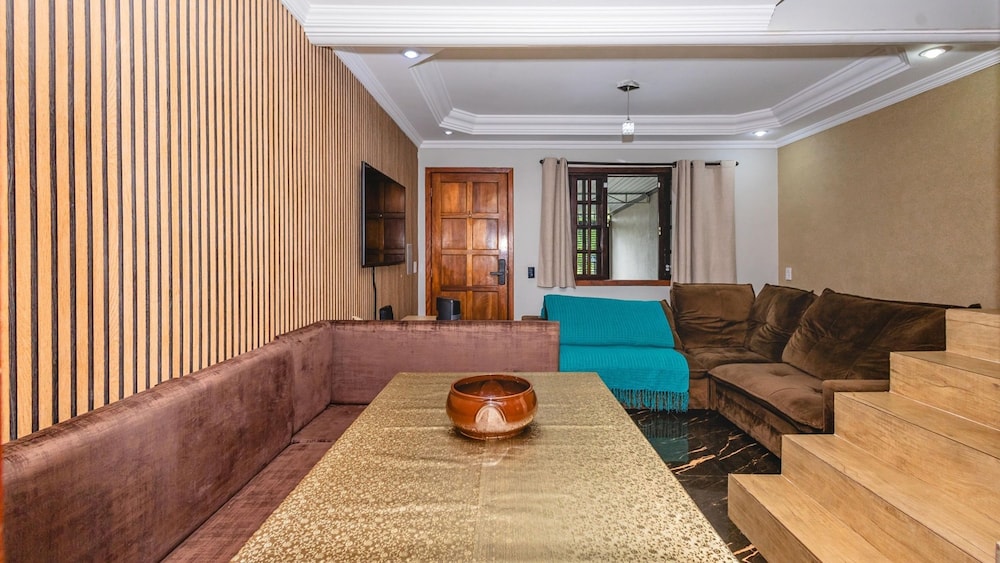 Casa com Churrasq Garagem Wi-fi e Petfriendly
