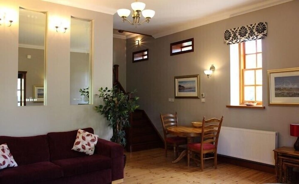 Auchenheglish Lodges - The Stables
