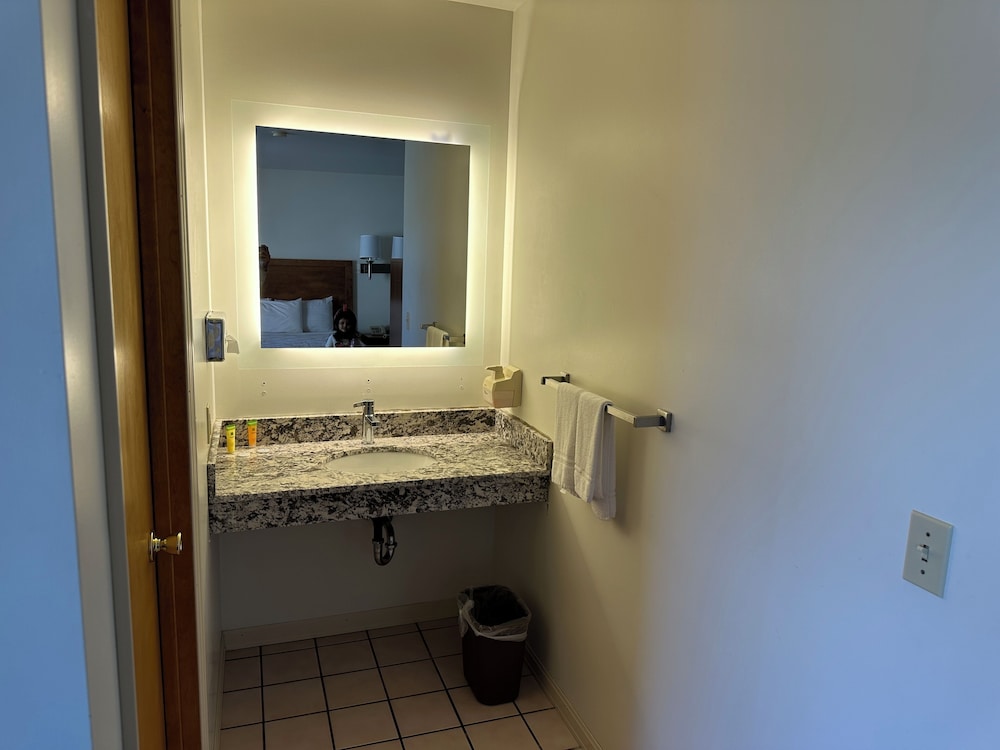 Photo 9