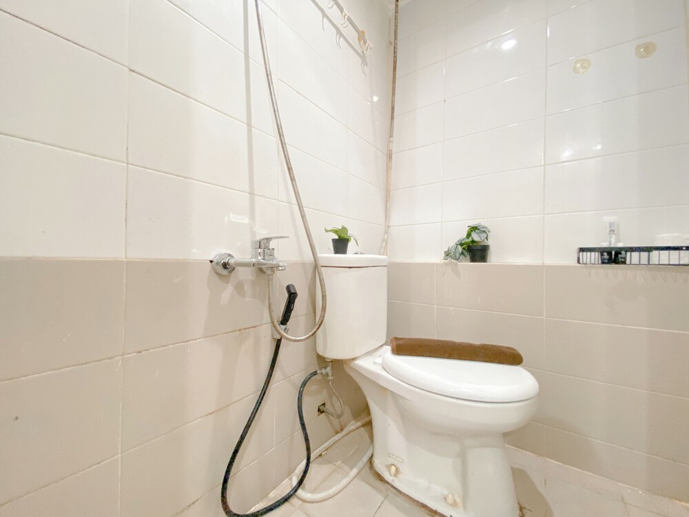 Comfy 1BR Apartment with Extra Room at Green Pramuka City near Mall