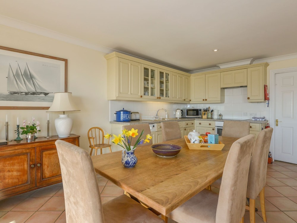 6 Burgh Island