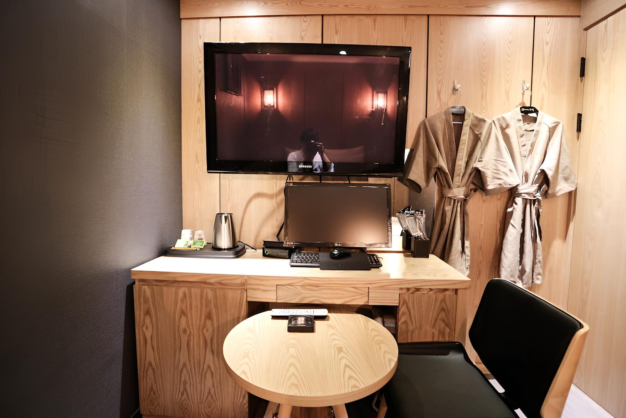 Photo 42