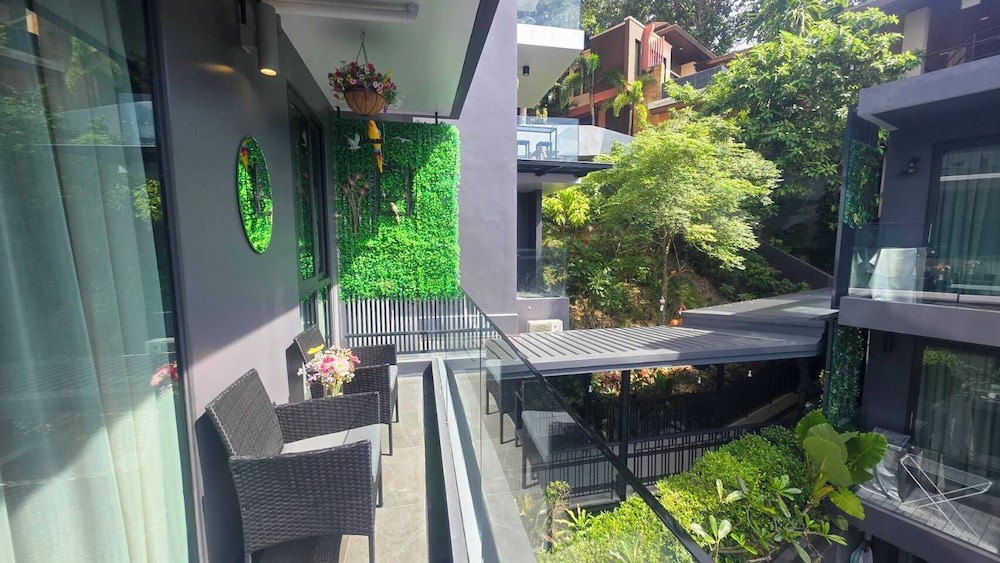A202 - One Bedroom Partial Seaview Serviced Apartment, Ao Nang Beach