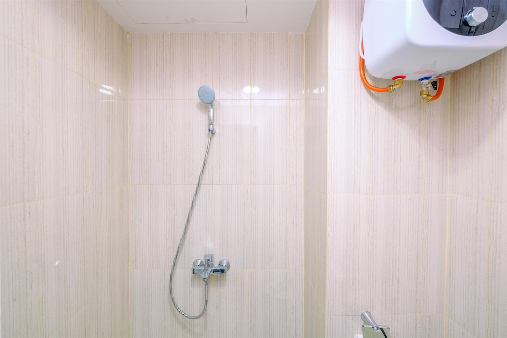 Comfy Studio at Sentul Tower Apartment