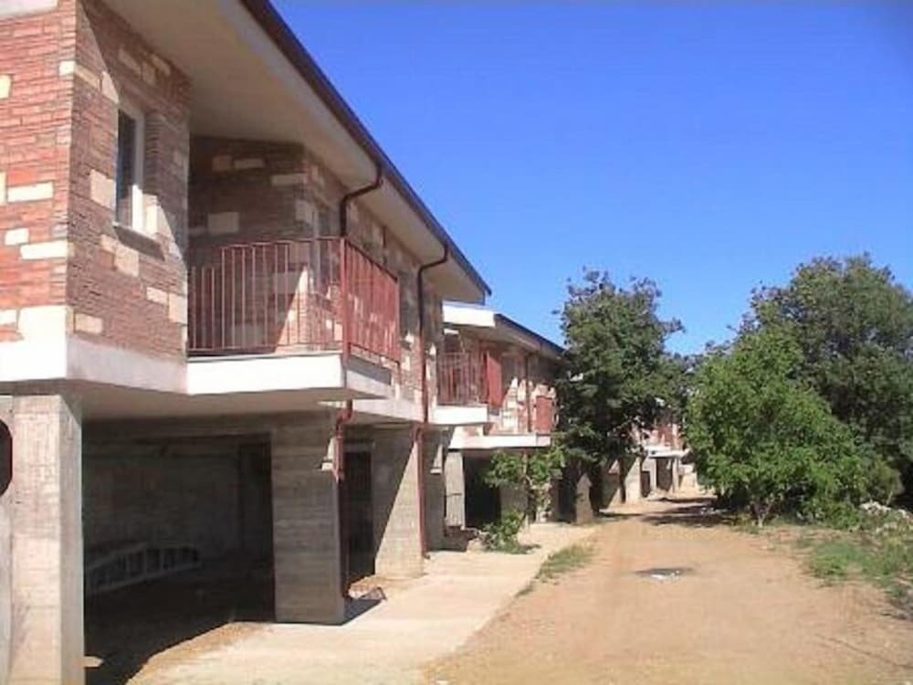 agriturismo borgo piazza