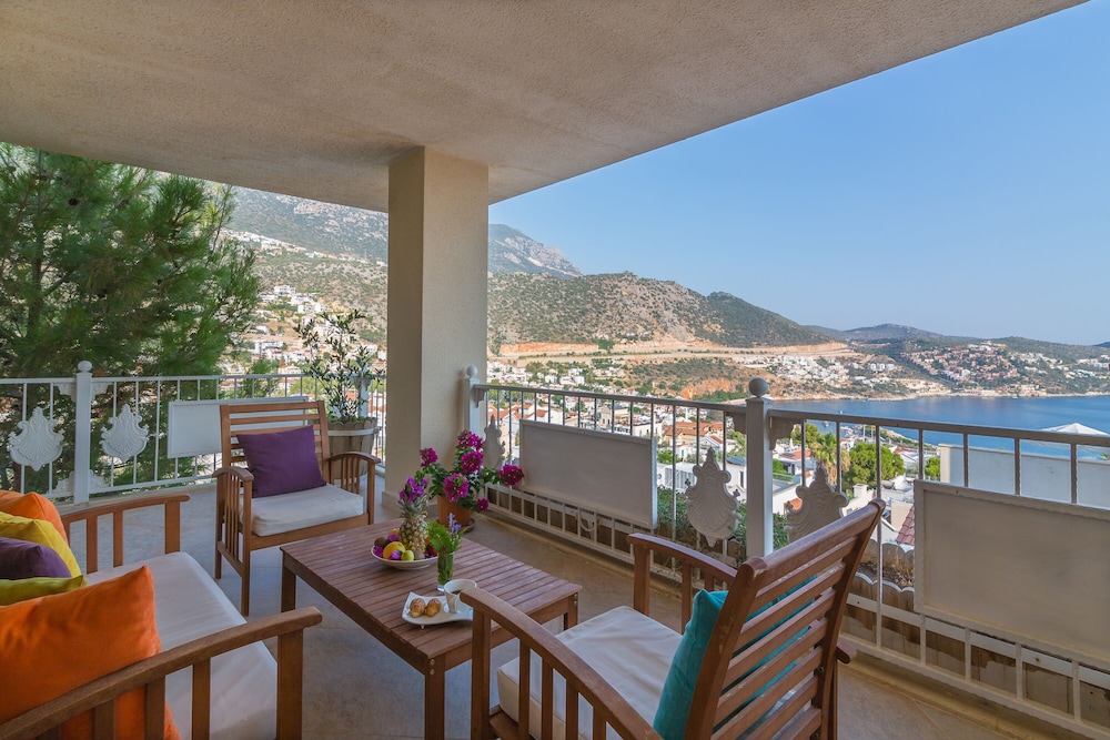 Kalkan Oasis Hotel - Adults Only