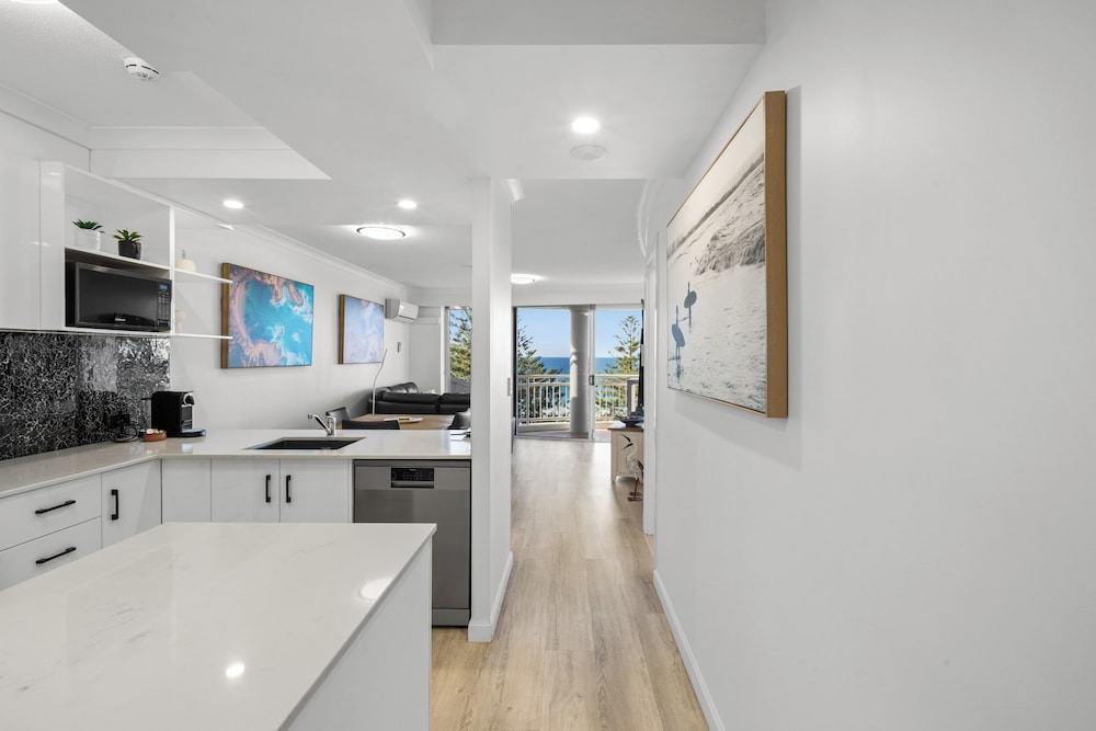 One BR Mediterranean Escape at Burleigh