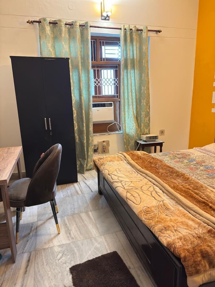 Mishra's Bungalow
