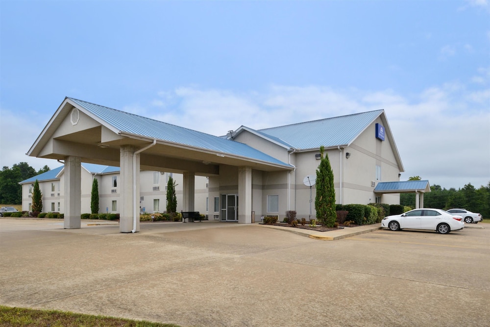 Americas Best Value Inn Smackover view 3