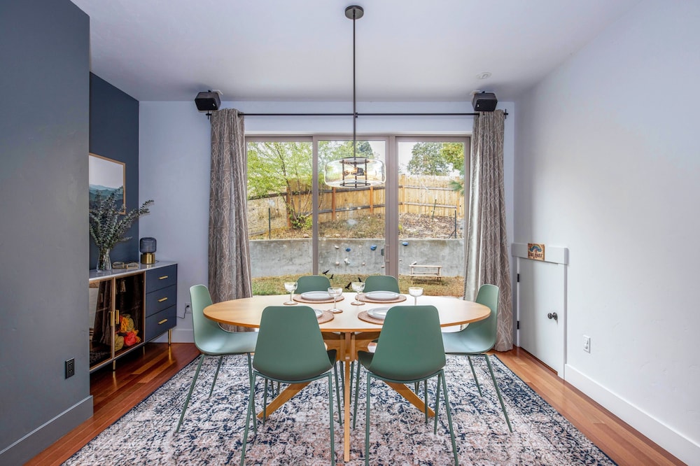 Evergreen Retreat A 30 Night Minimum 3 Bedroom Home