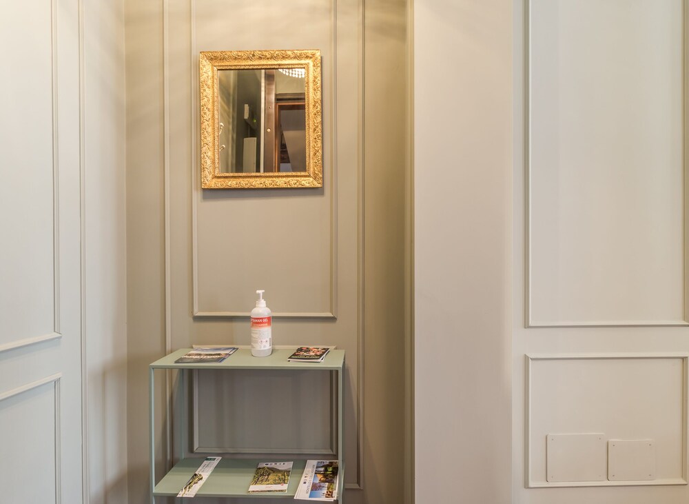 Camelia Home Suite