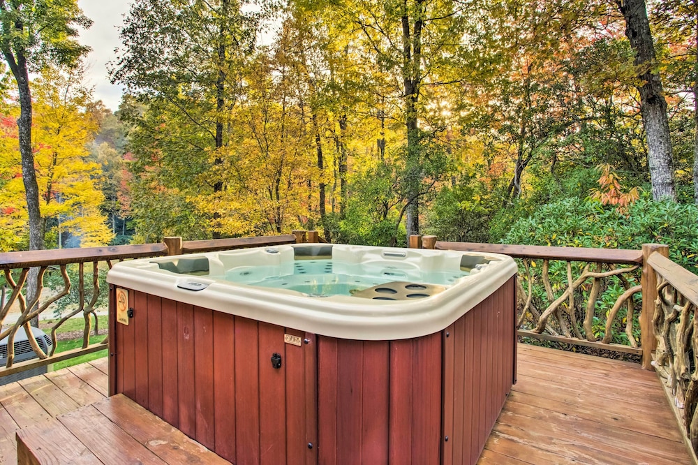 'peaceful Getaway' Penrose Cabin w/ Hot Tub & Pond view 2