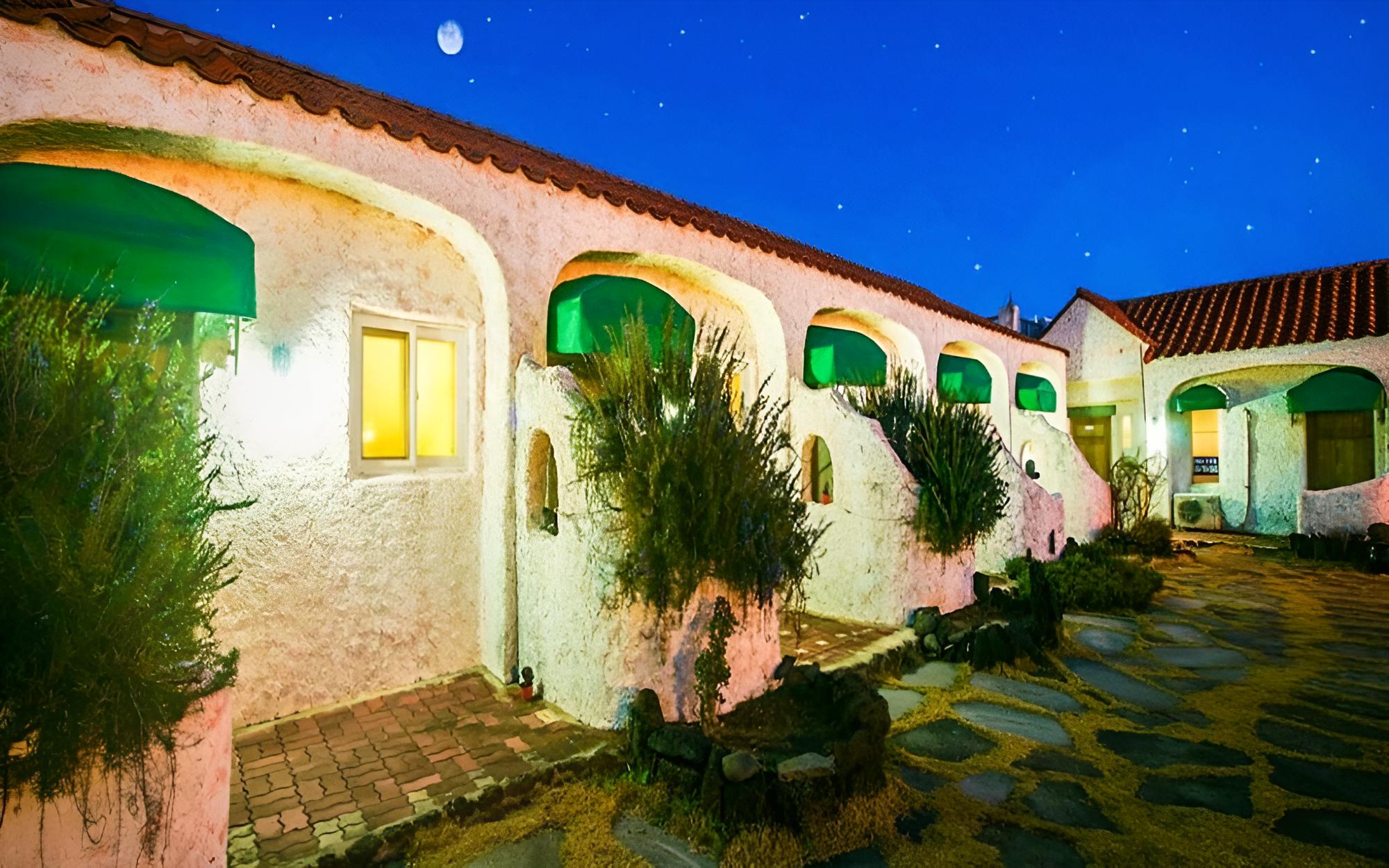 Jeju Cozy House Pension view 2