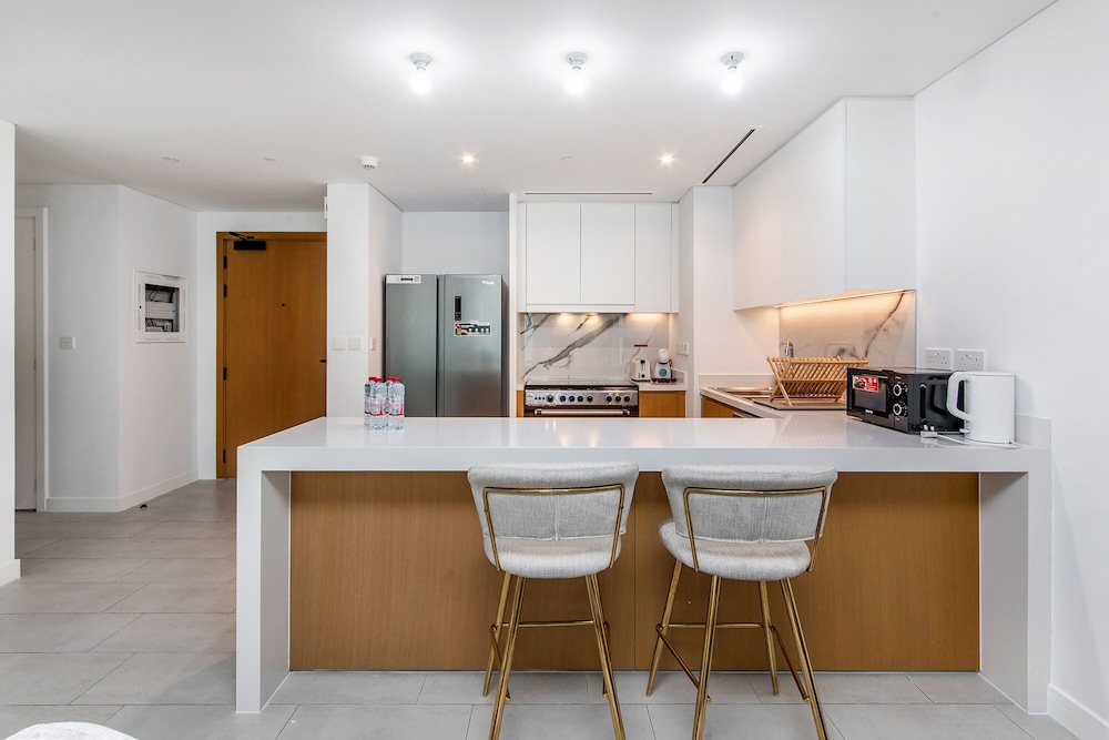 Elite 2BR at La Vie with sea view photo 5