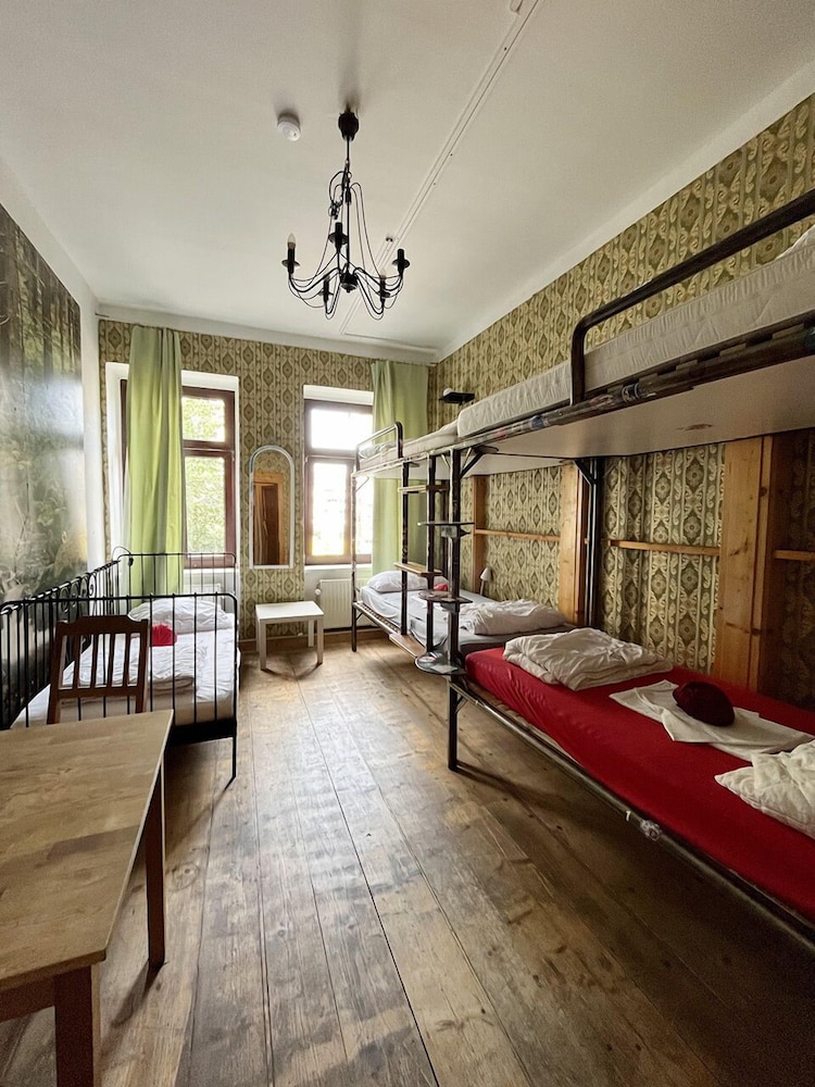 Homeplanet Hostel