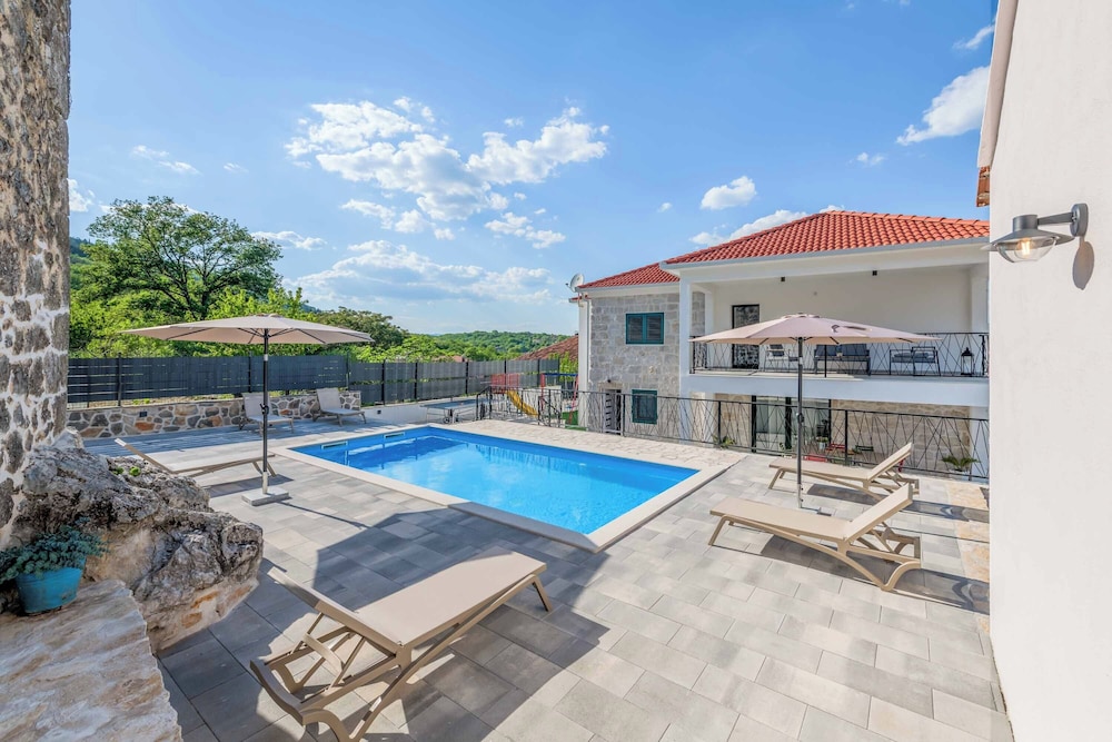 Villa Elegant Stone en Runovići