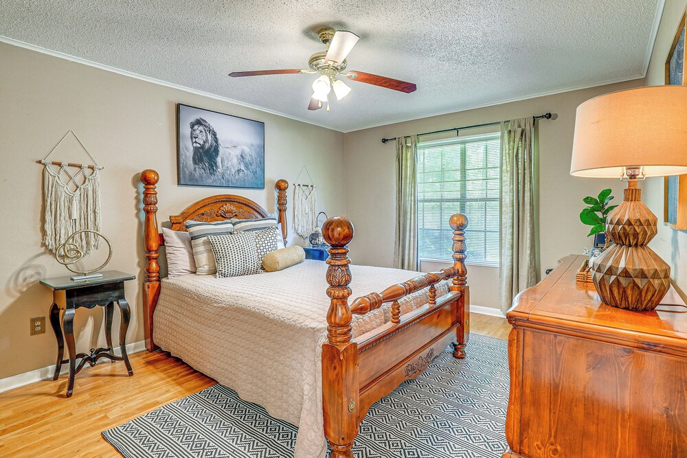 Charming Retreat w/ Patio: Near Grambling/ruston! view 2