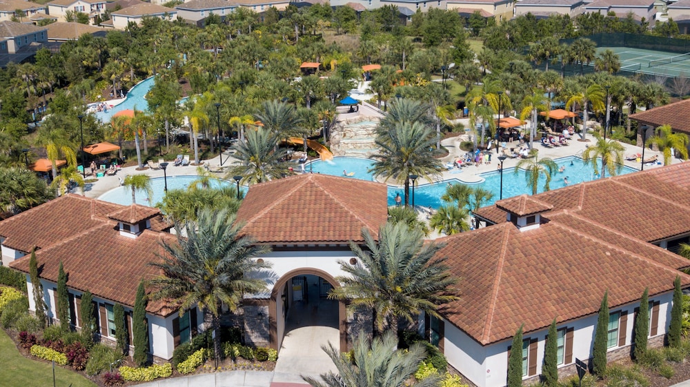Stunning 6Bd w Pool Near Disney Solterra 7211