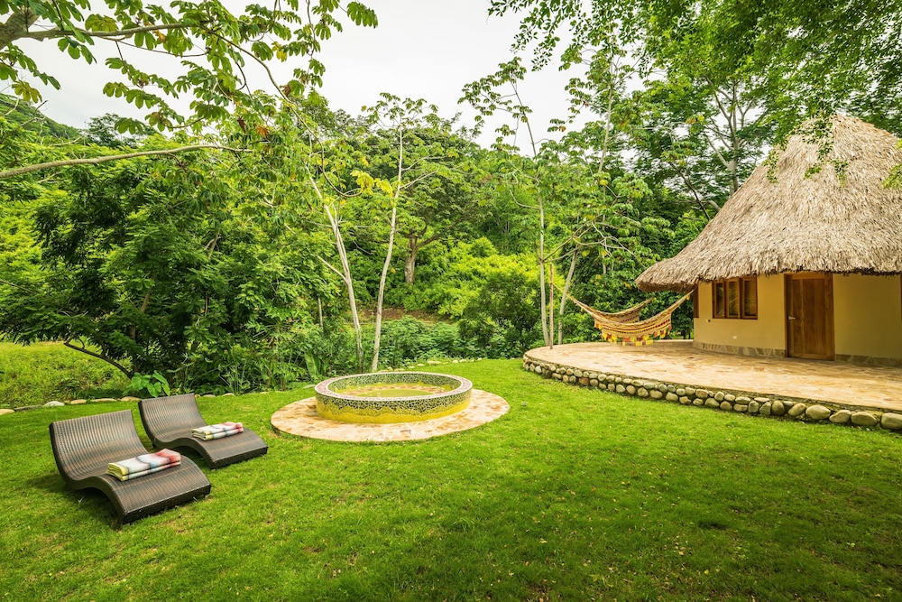 One Santuario Natural
