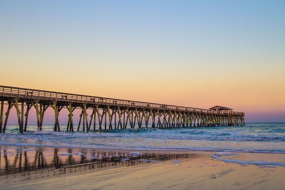 Boardwalk Resort by Hosteeva