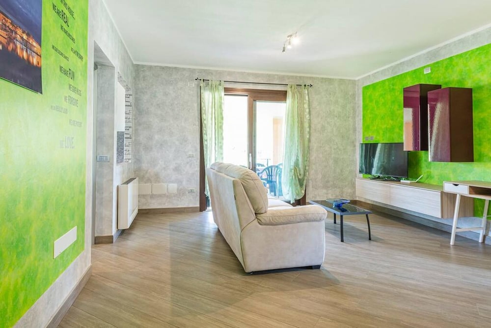 Welcomely - Albarosa view 5