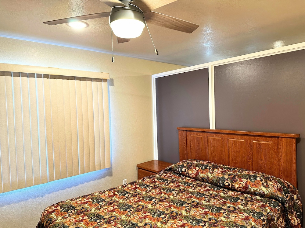 WESTERNER MOTEL