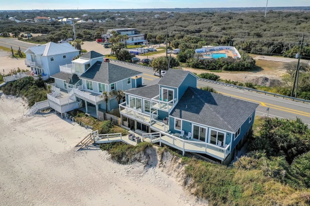 Oceanfront Blissful Sunrises Beach Gear BBQ