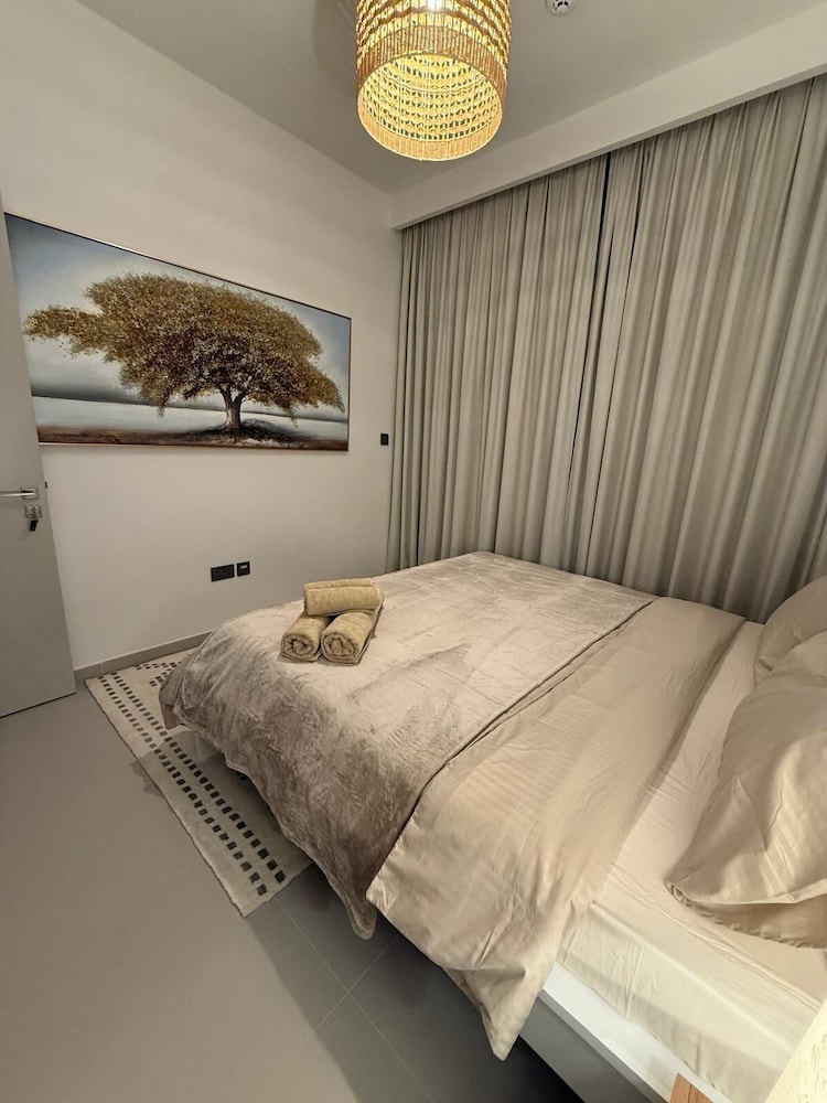 Elegant Stay in Ranches Villa