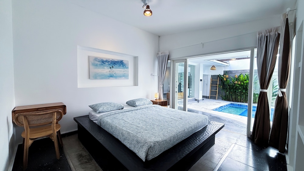 LaLeBay Seminyak