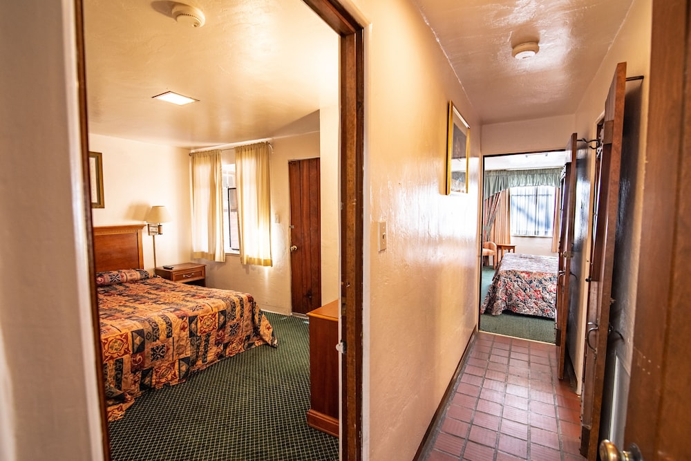 Sands Motel