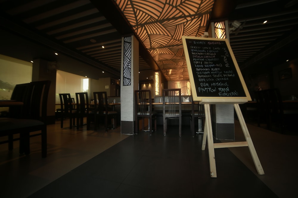 Food & Beverage