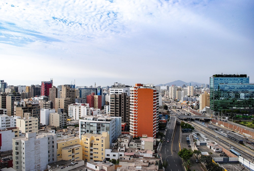 Areas Temporales - Near Larcomar Shopping Center