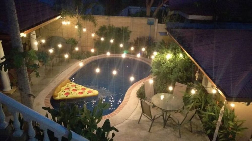 Anona Guesthouse