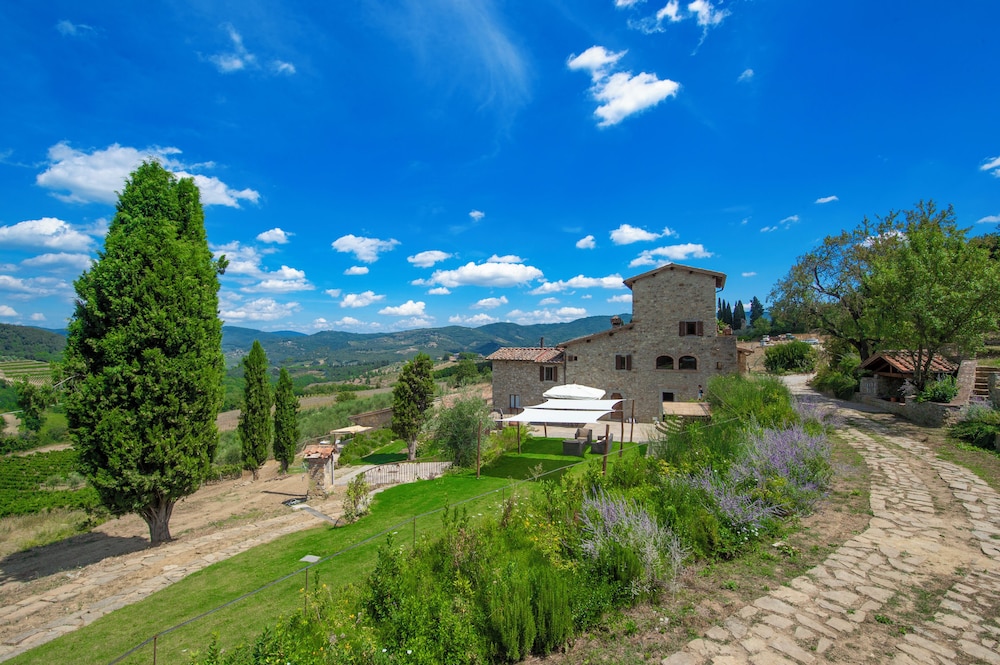 Villa Chianti With Panoramic Pool On The Vineyard