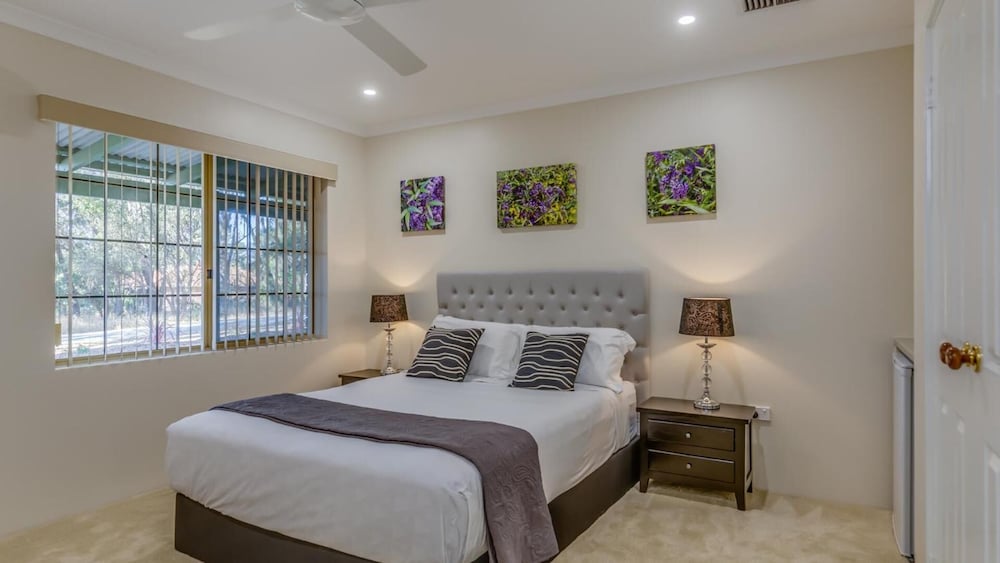 Devonleigh Bed & Breakfast