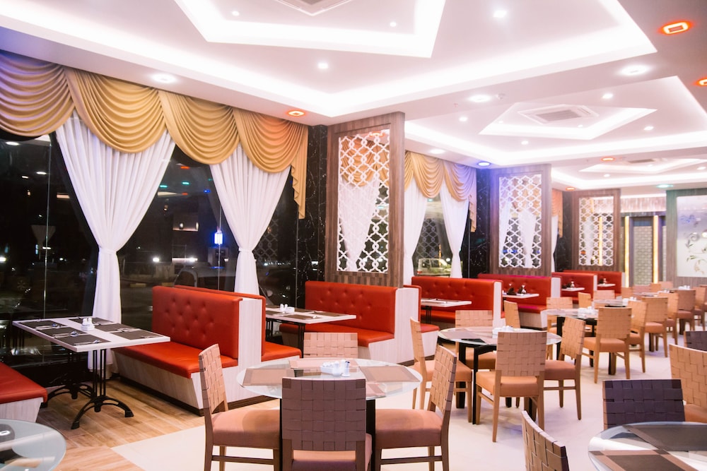 The Golden Bay Hotel Batam 44