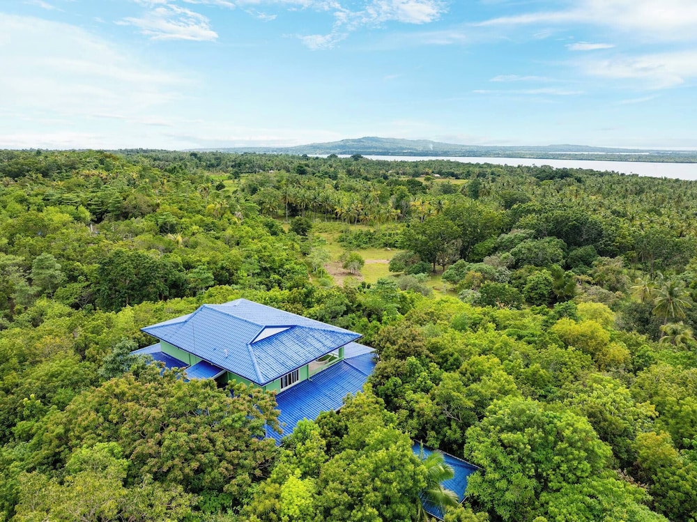 Villa Jolam - Family Haven in an Island Paradise