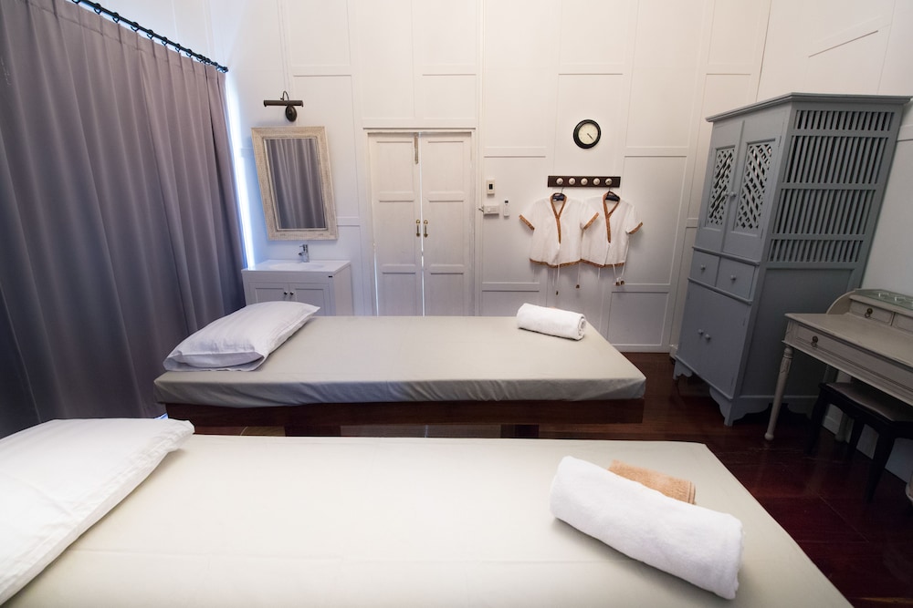 Dorm of Happiness by Tharaburi Resort