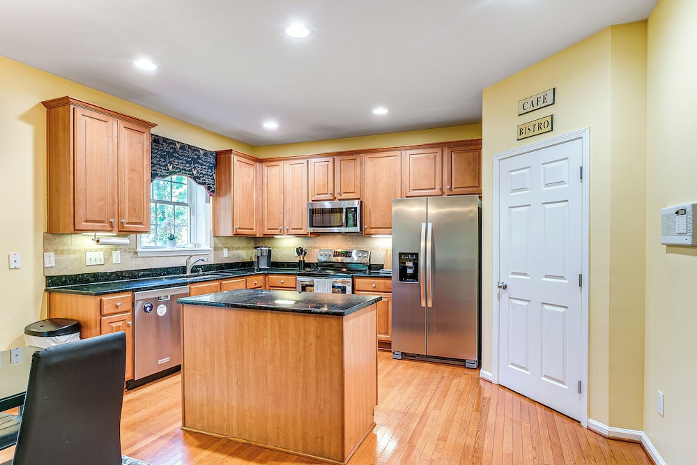 Fire Pit + Pool Access: Quiet Holly Springs Home