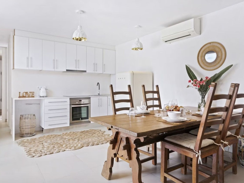 Rural Hideaway Villa in Stcarlos