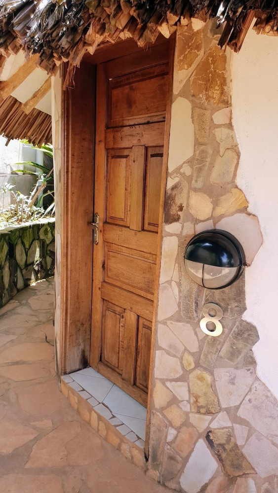 Banda Lodge