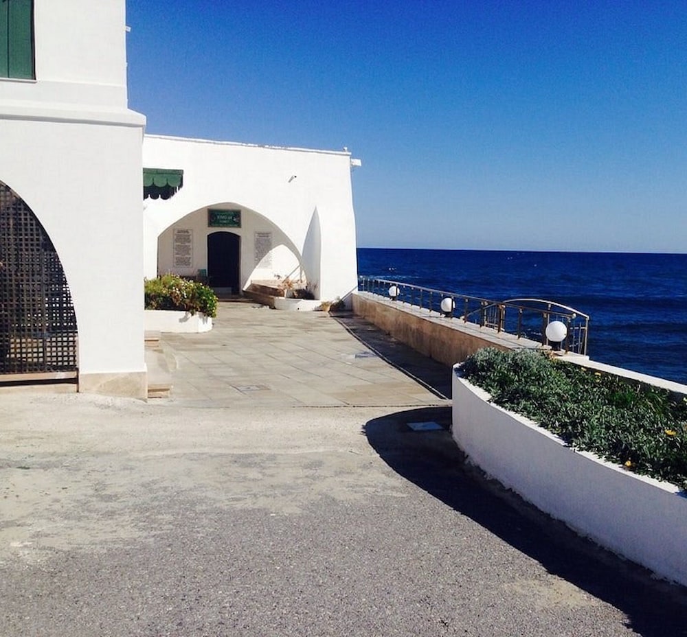 Villa - Private Pool, Free Parking & pet Friendly