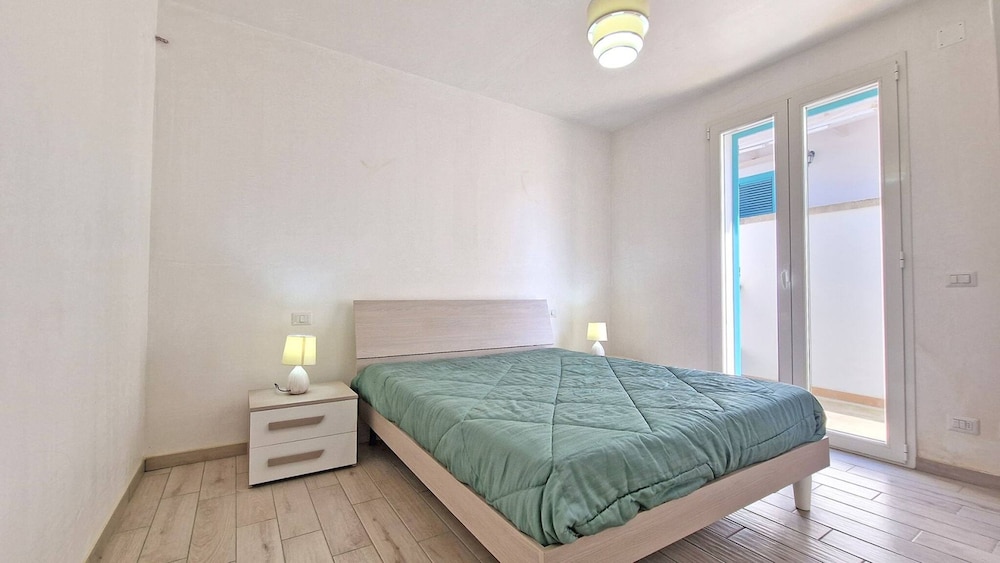 Sole Luna Cottage Just a few Metres From the sea