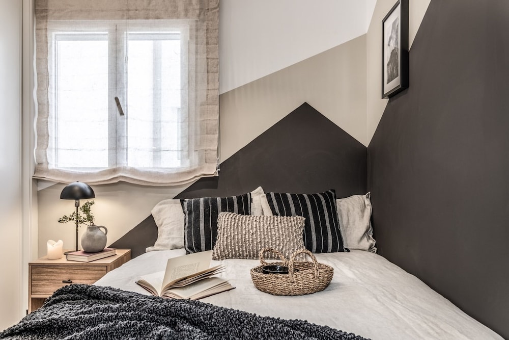 Eriste - 2 Bedrooms in Malasa a