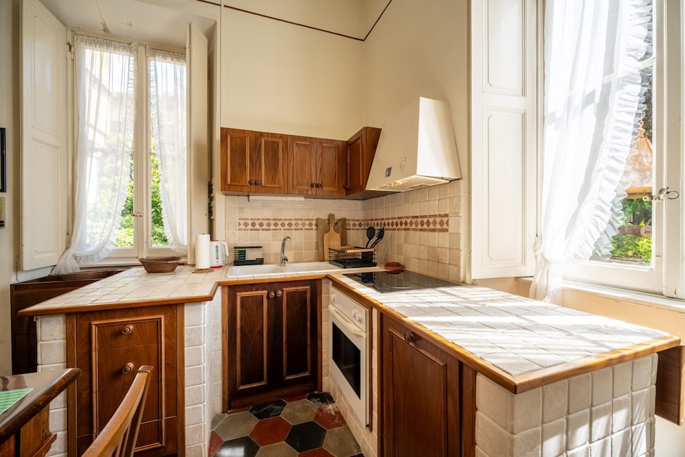 Emilia Gemstone Apartment by Wonderful Italy
