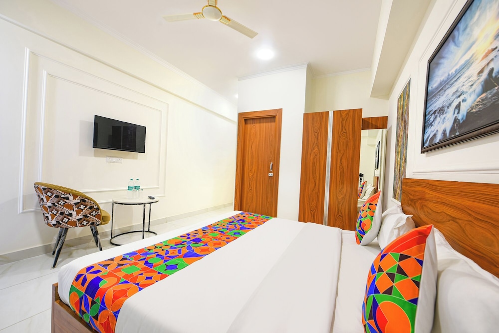 Fabhotel Prime The Golden Petals & Banquet