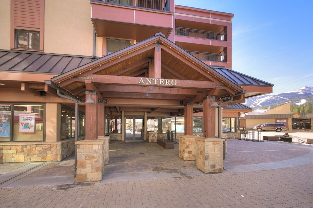 Mountain Elegant by Ski Colorado