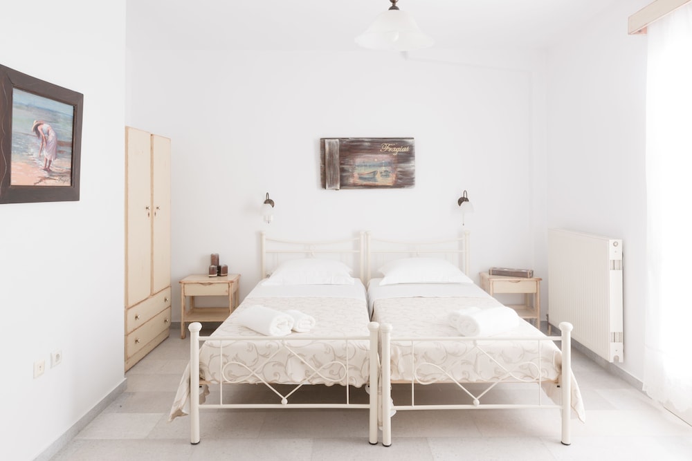 Fragias Boutique Studios & Apartments photo 3