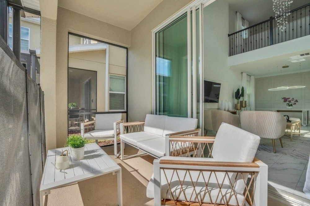 2669pet 5 Bedroom Villa